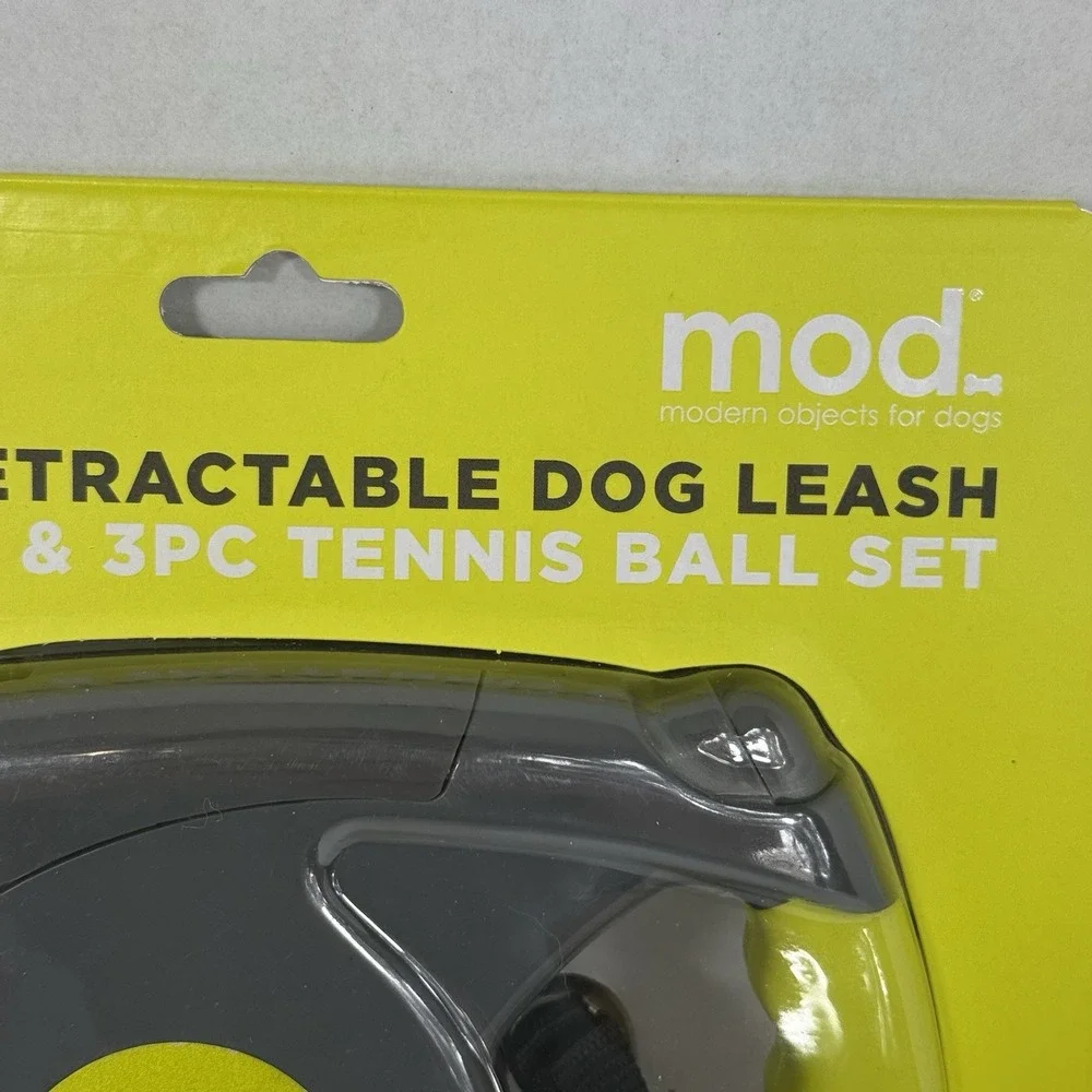 Retractable Dog 15 Ft Leash & 3PC Tennis Ball Set Midnight Collection RL0001-YEA